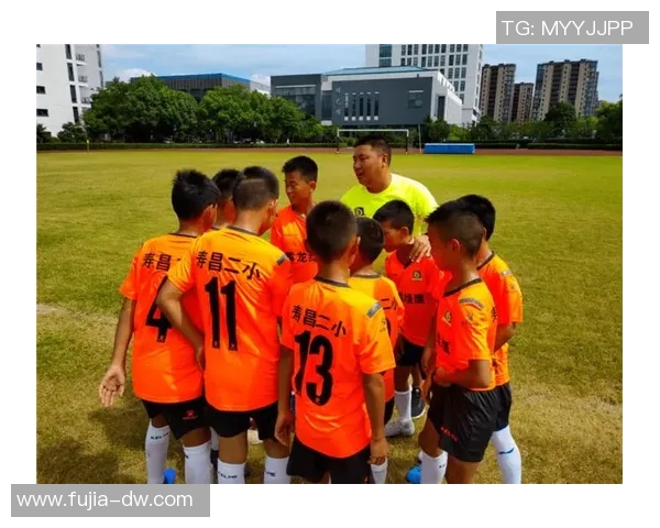 杭州足球队荣登全国耐力排行榜第三名展现卓越实力与团队精神